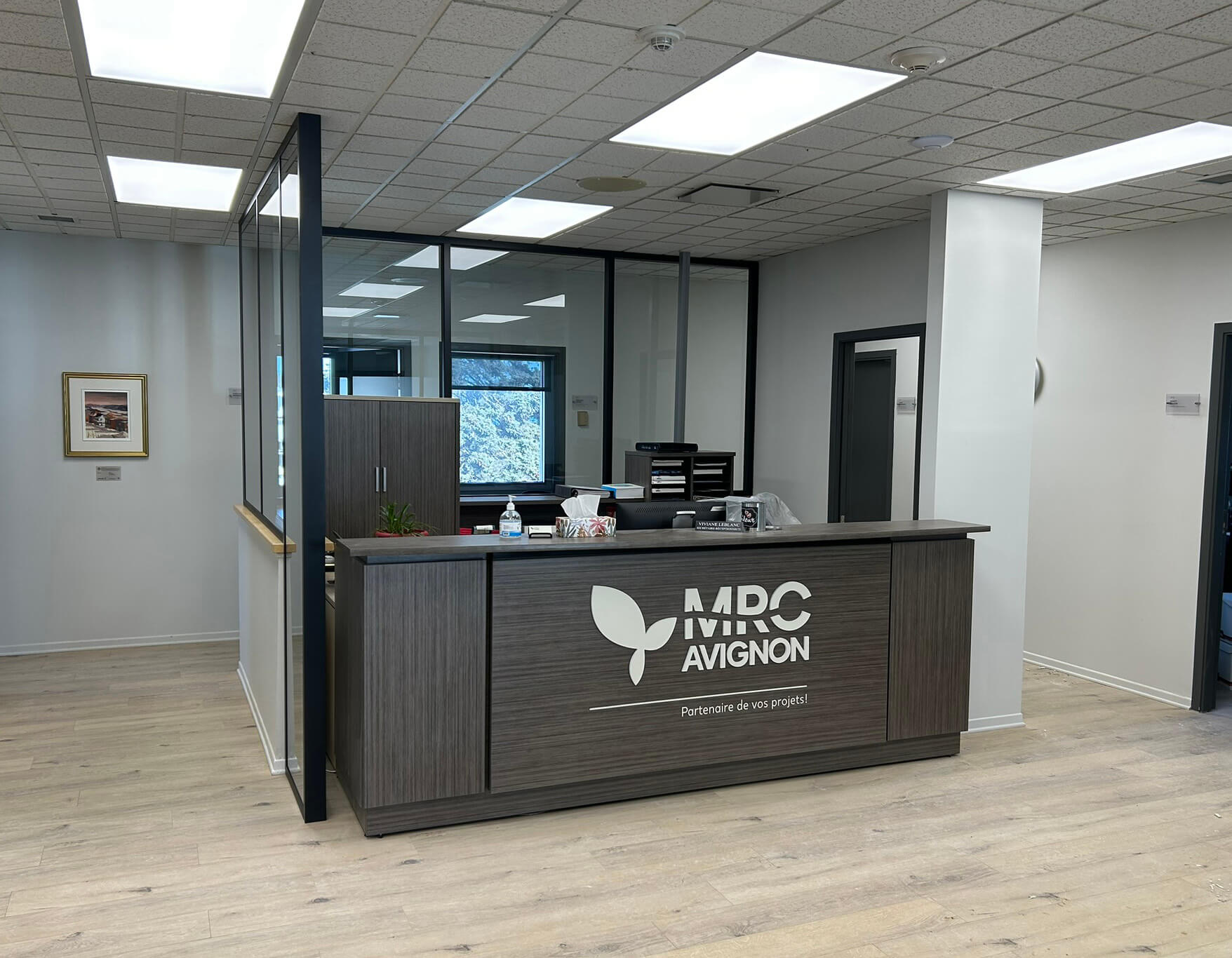 Un bureau d'accueil rénové et moderne pour la MRC d'Avignon